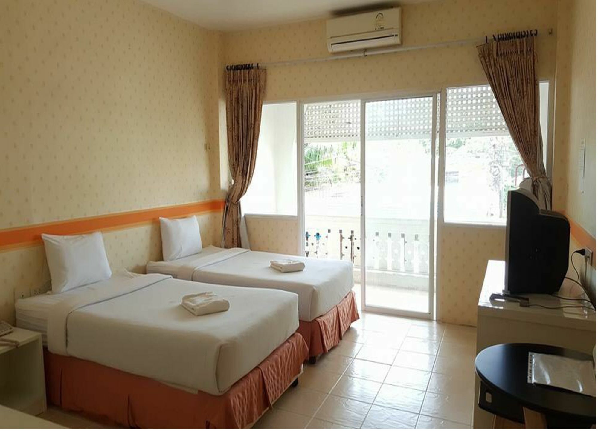 Be Fine Guesthouse Phuket Εξωτερικό φωτογραφία